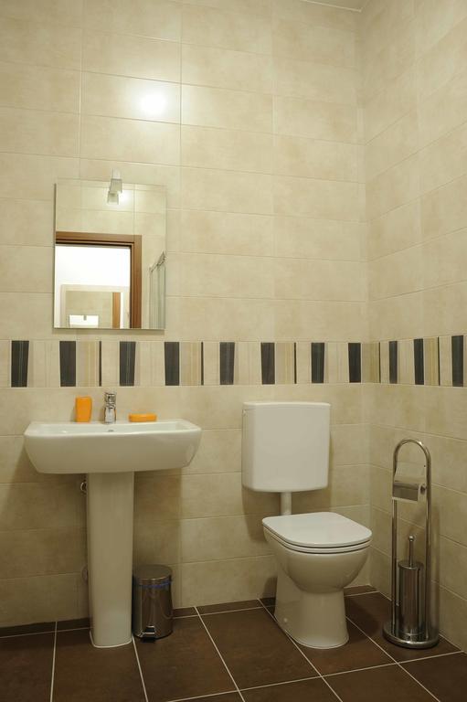 Agriturismo La Bioca Castiglione Falletto Ngoại thất bức ảnh