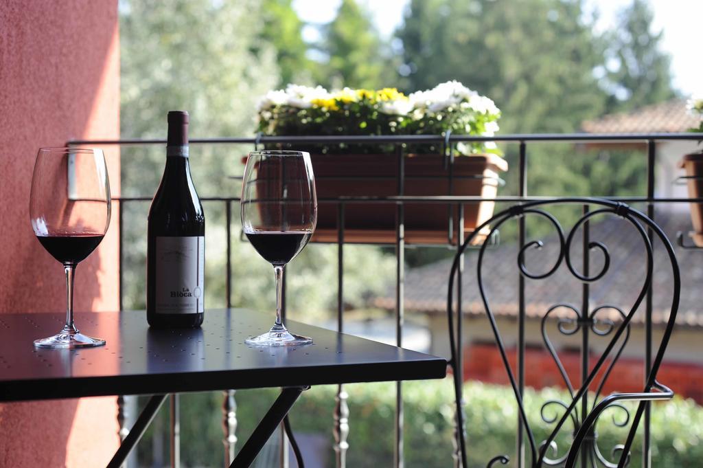 Agriturismo La Bioca Castiglione Falletto Ngoại thất bức ảnh